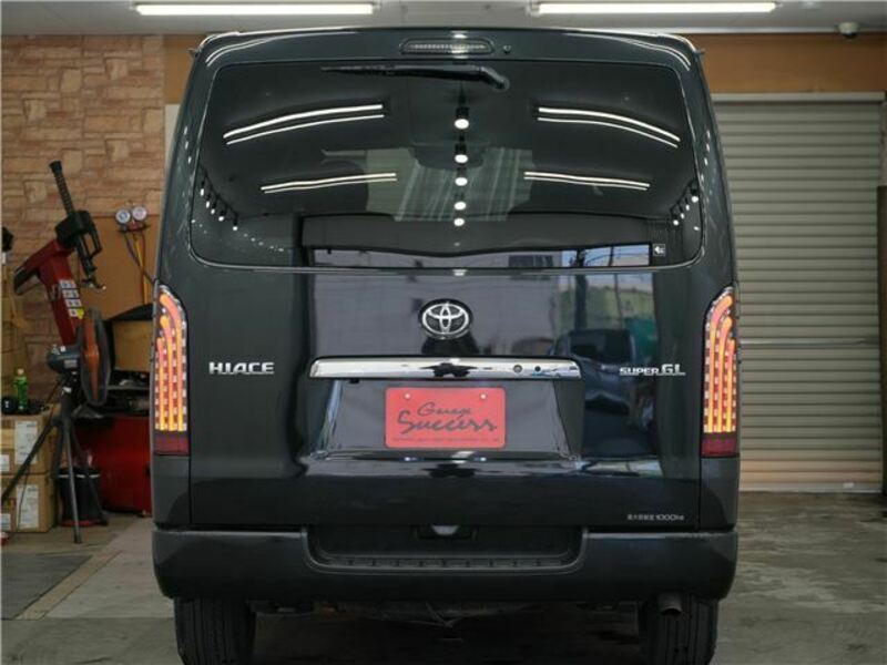 HIACE VAN-31