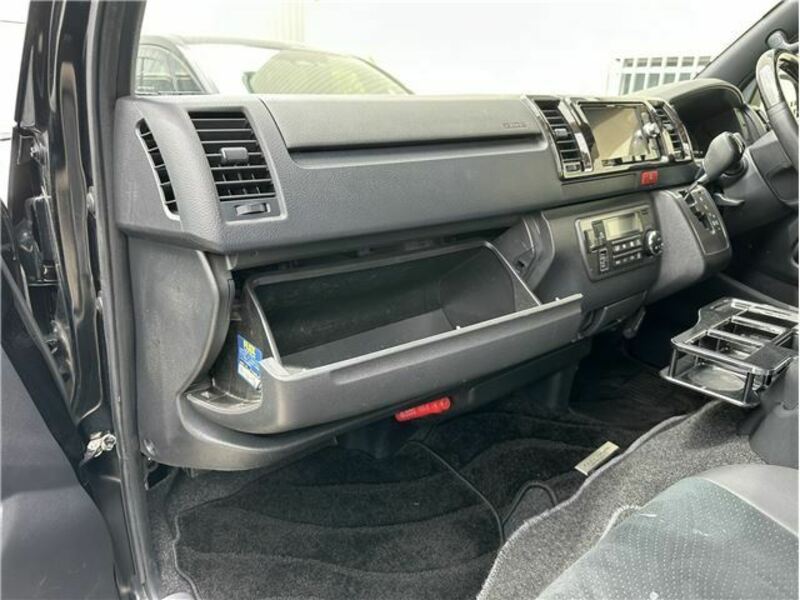 HIACE VAN-49