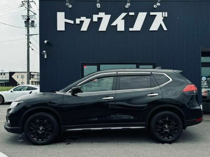 X-TRAIL-5