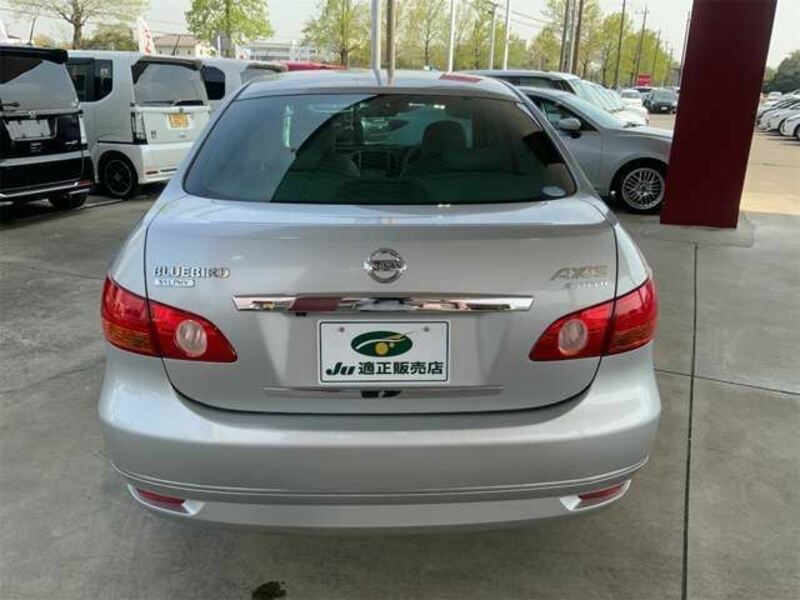 BLUEBIRD SYLPHY-4