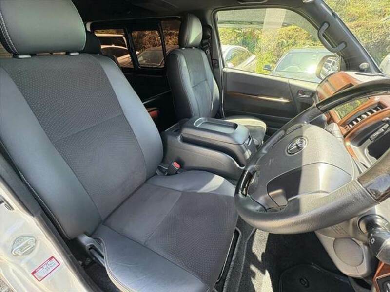 HIACE-15