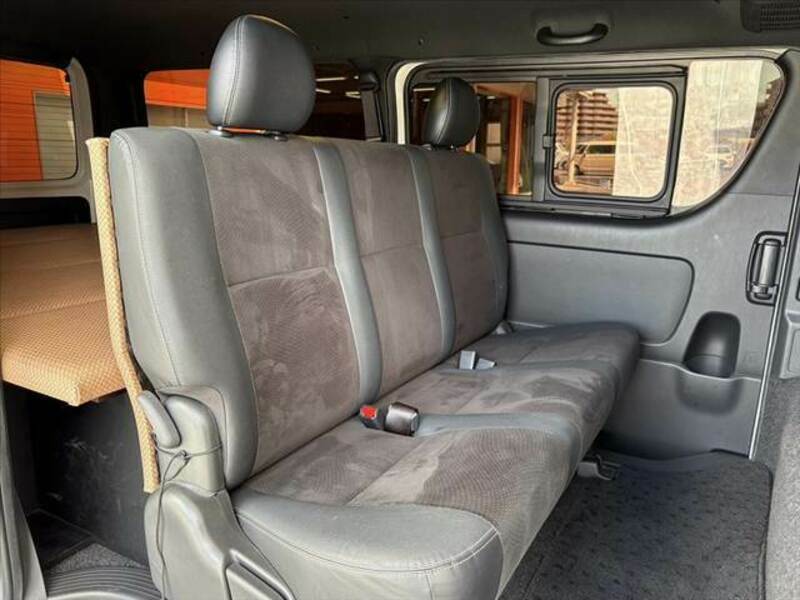 HIACE-17