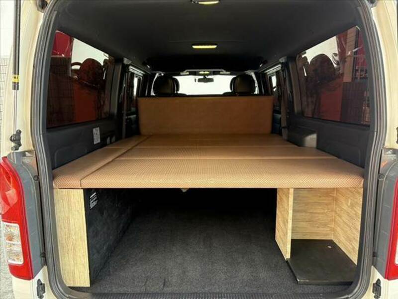 HIACE-19