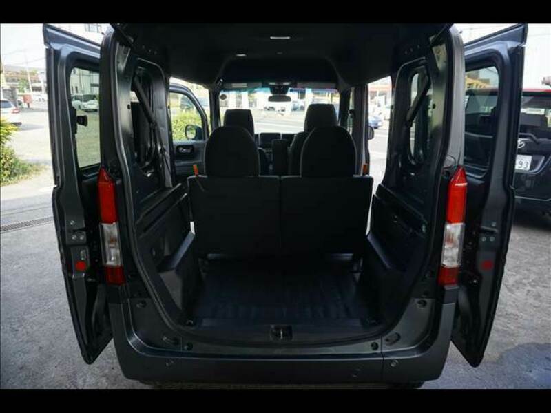 N-VAN