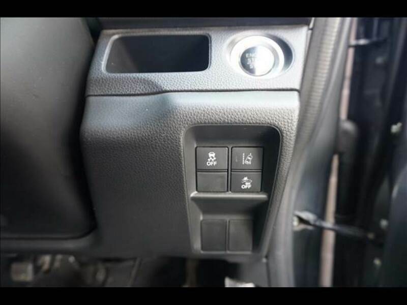 N-VAN