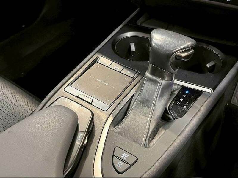 UX-7