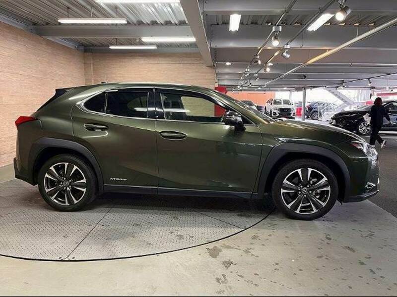 UX-17