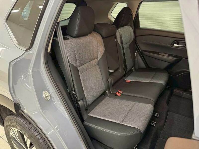 X-TRAIL-8