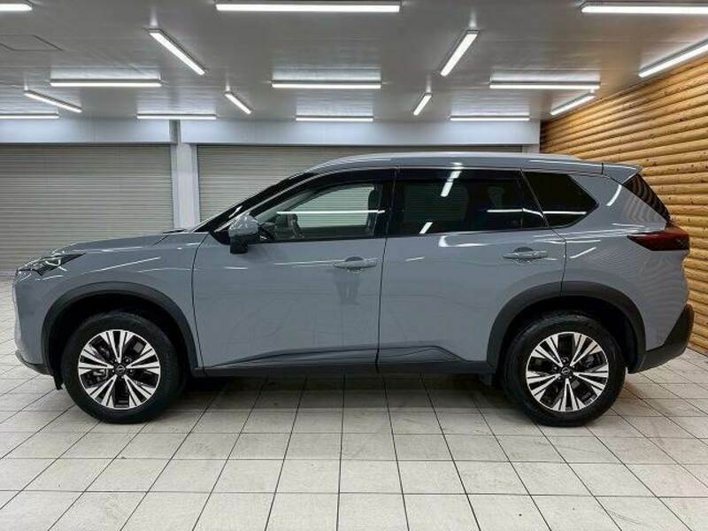 X-TRAIL-17