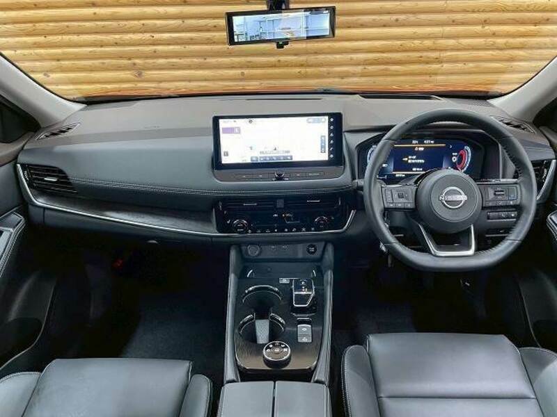 X-TRAIL-1