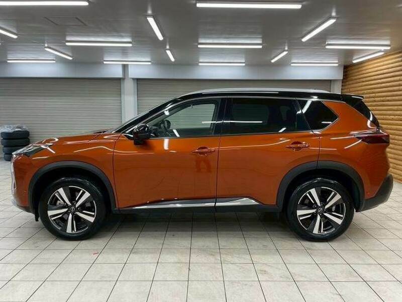 X-TRAIL-17