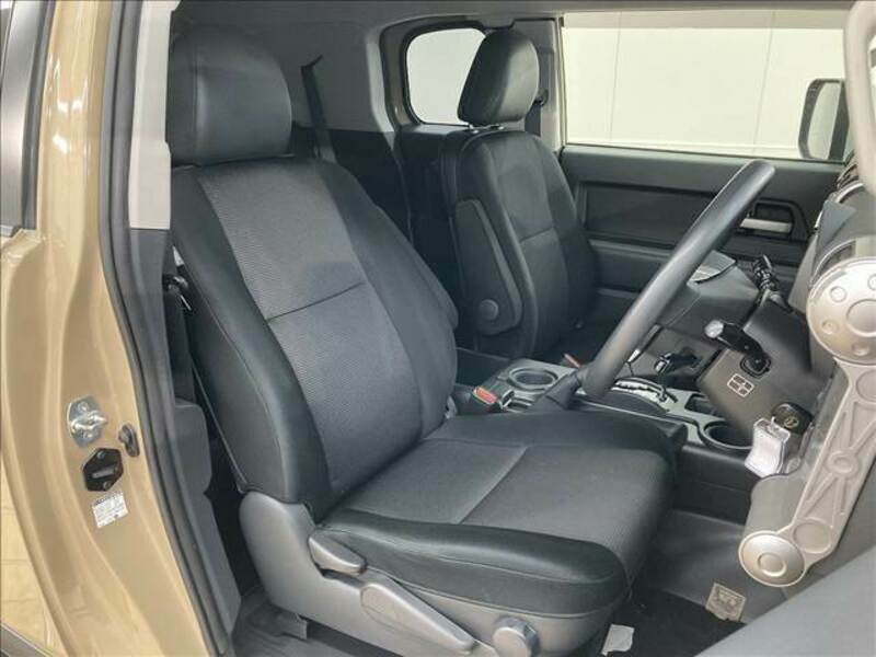 FJ CRUISER-11