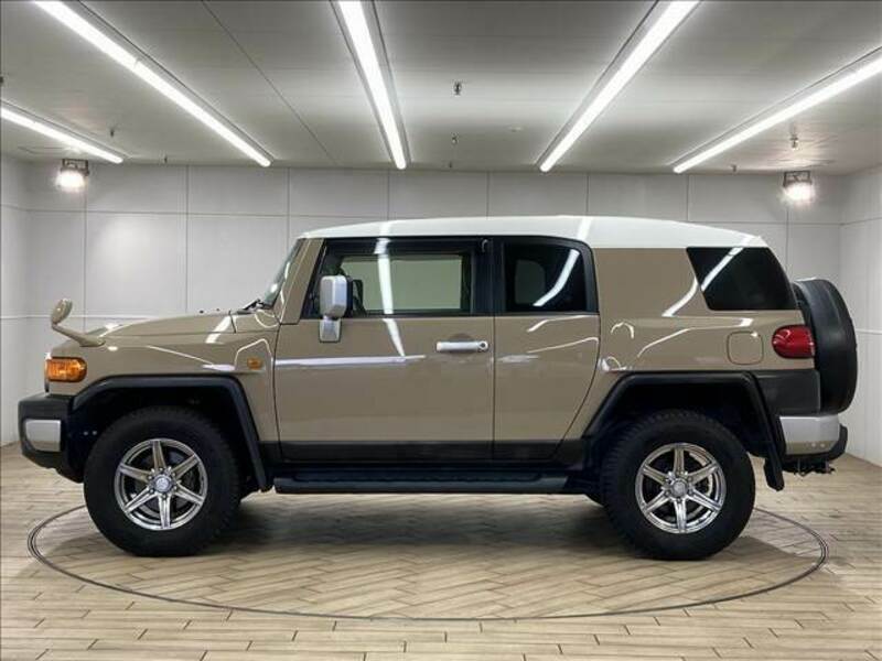 FJ CRUISER-15