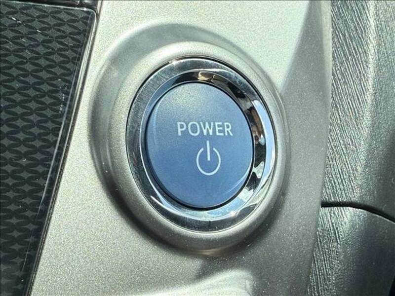 PRIUS ALPHA-14