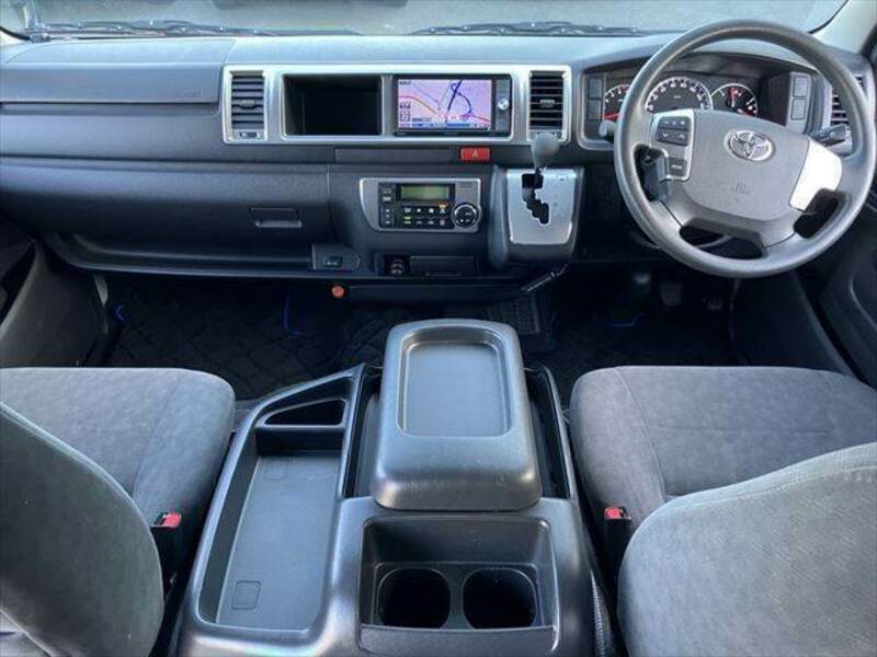 HIACE VAN-1