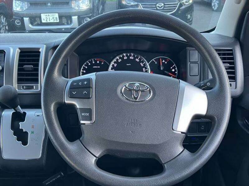 HIACE VAN-9