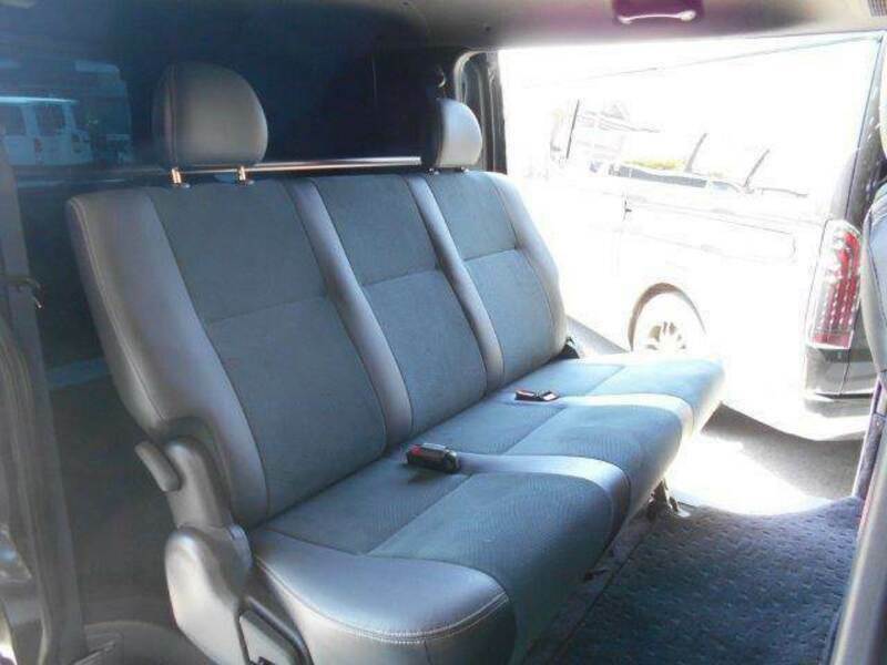 HIACE VAN-9