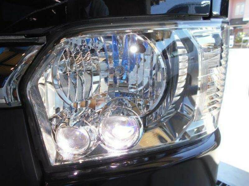 HIACE VAN-11
