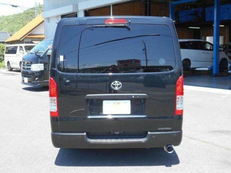 HIACE VAN-18