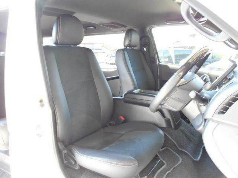 HIACE VAN-8