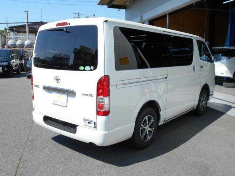 HIACE VAN-18