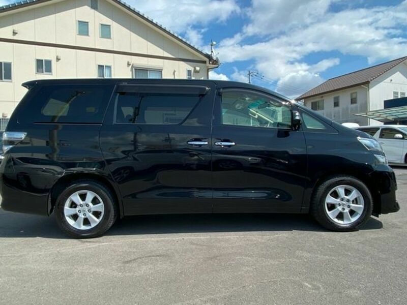 VELLFIRE-5