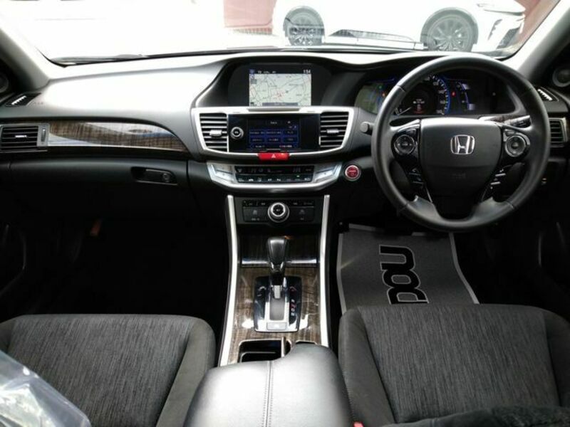 ACCORD HYBRID-8