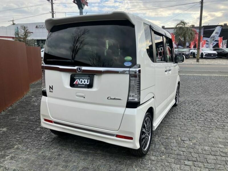 N BOX CUSTOM-6