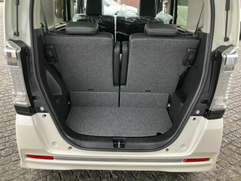 N BOX CUSTOM-23