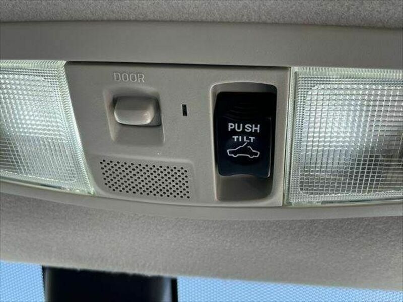 OUTLANDER PHEV-8