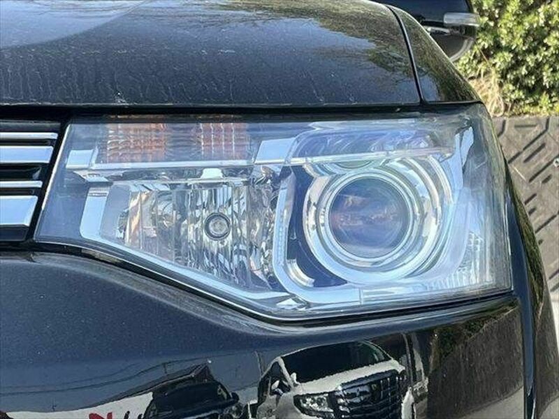 OUTLANDER PHEV-23