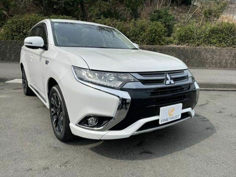 OUTLANDER PHEV-14