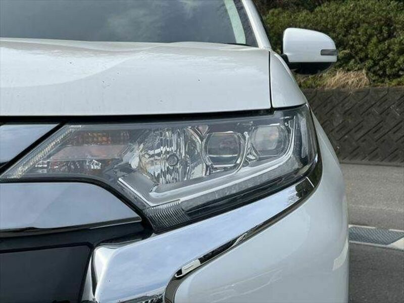 OUTLANDER PHEV-20