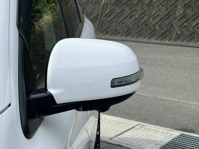 OUTLANDER PHEV-24