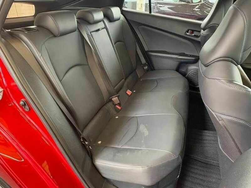 PRIUS-9