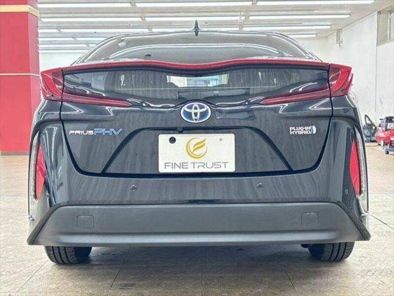 PRIUS PHV-18