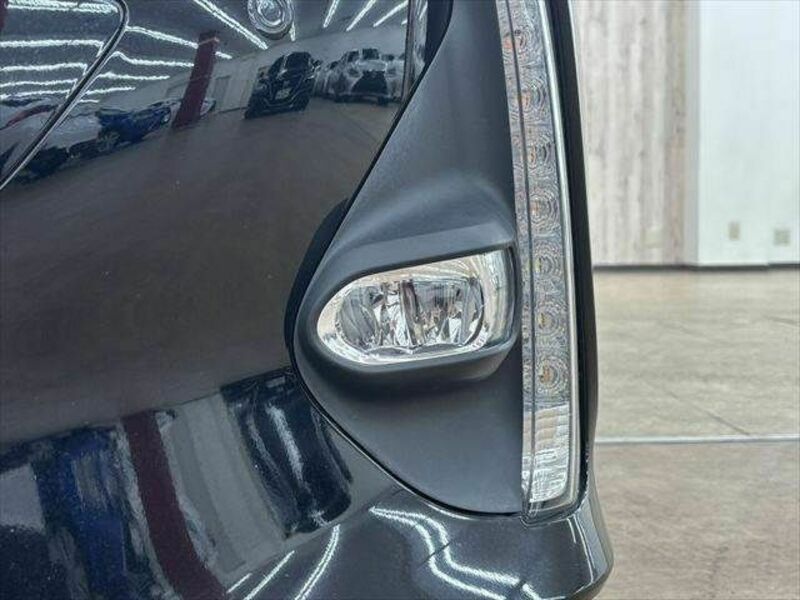 PRIUS PHV-23