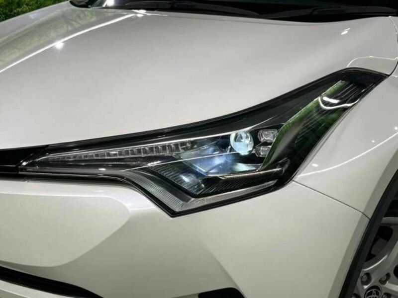 C-HR-13
