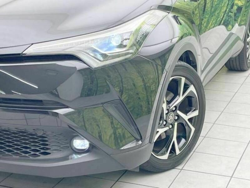 C-HR-11