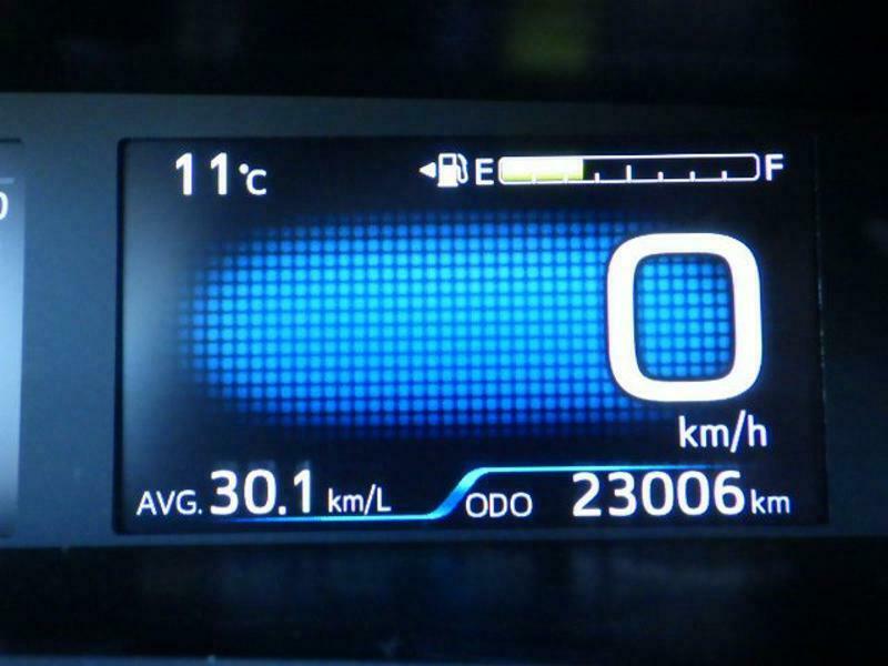 PRIUS-28