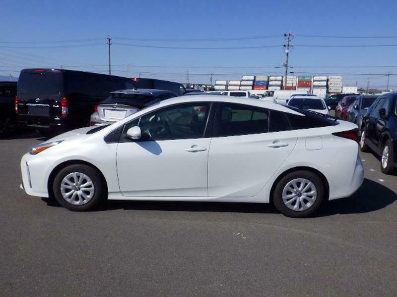 PRIUS-37