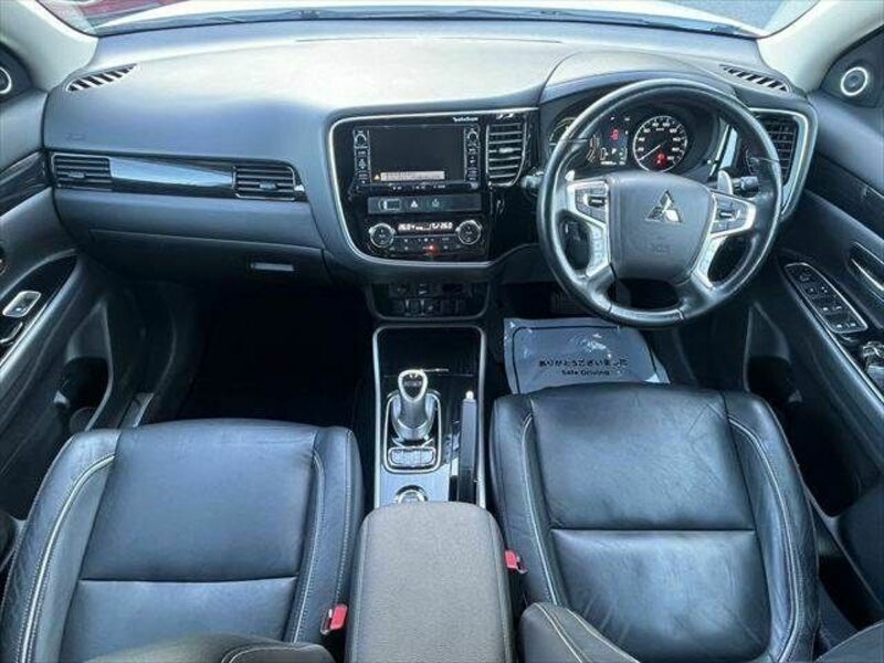 OUTLANDER PHEV-6