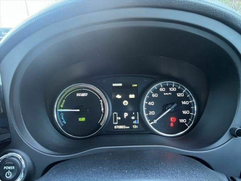 OUTLANDER PHEV-12