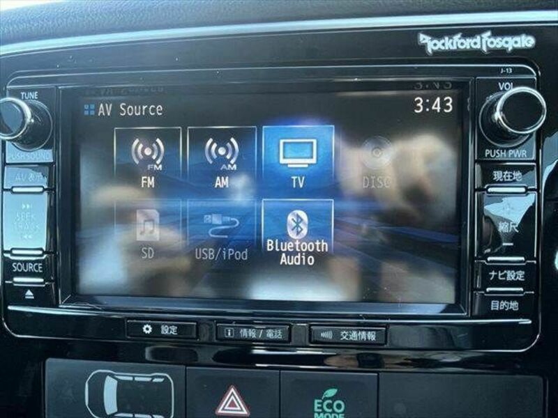 OUTLANDER PHEV-26