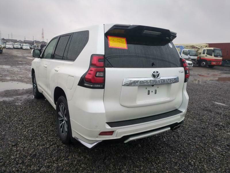 LAND CRUISER PRADO-9
