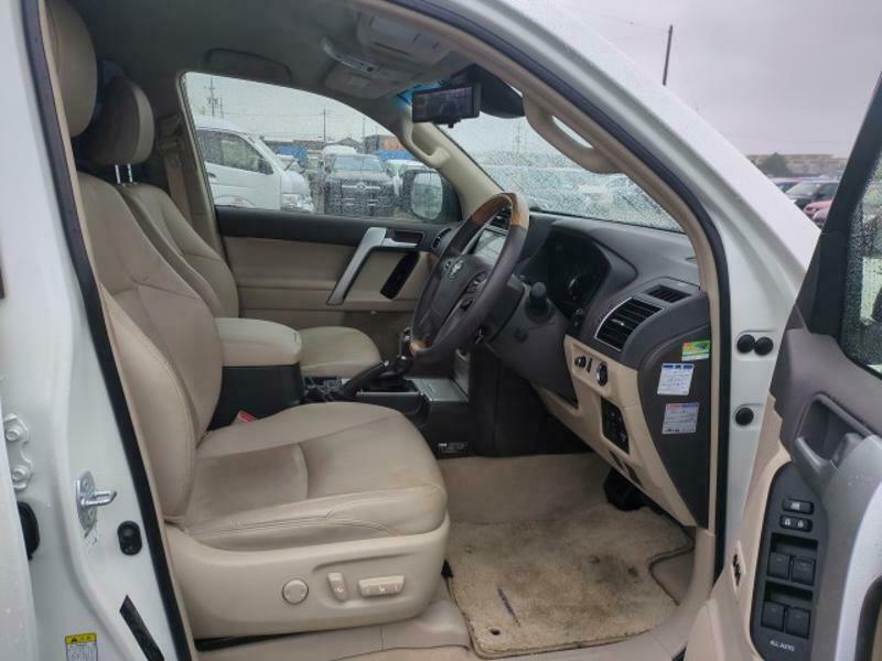 LAND CRUISER PRADO-28