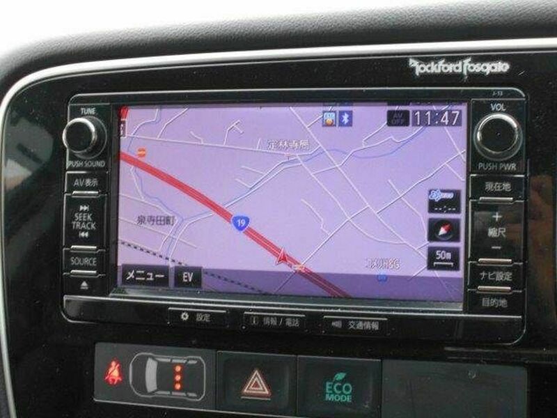 OUTLANDER PHEV-4