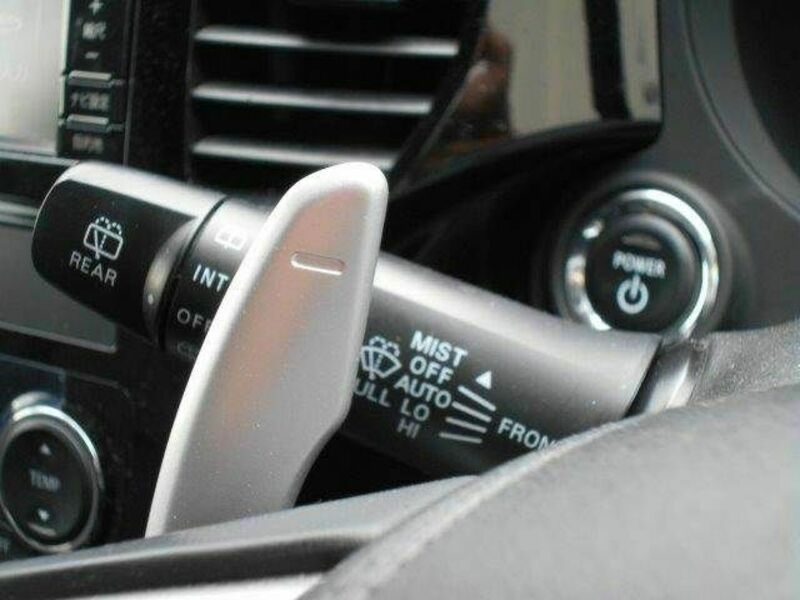 OUTLANDER PHEV-12