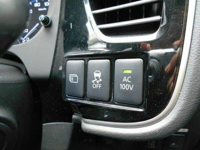 OUTLANDER PHEV-16
