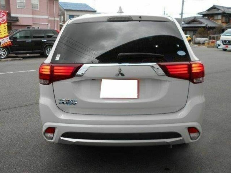 OUTLANDER PHEV-25